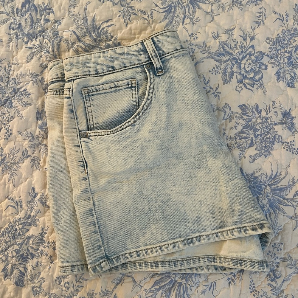 Jean short